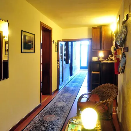 فندق مبيت وإفطار Viaprimaldo 3*